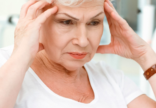 Болезнь Паркинсона у пожилых людей: симптомы и уход